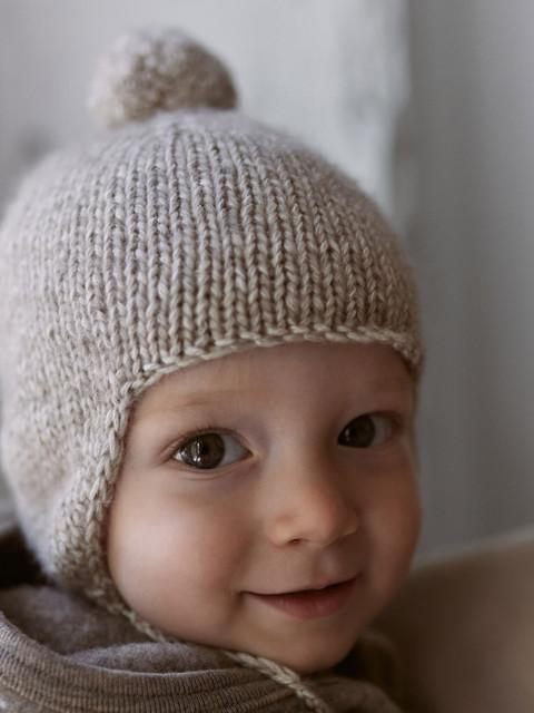 Bonetka z pomponem 'Petit'